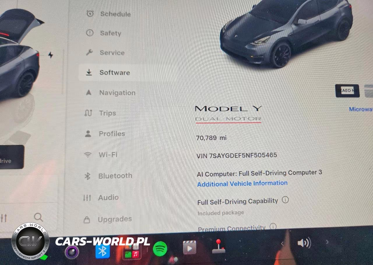 2022 Tesla Model Y VIN:7SAYGDEF5NF505465 - 9