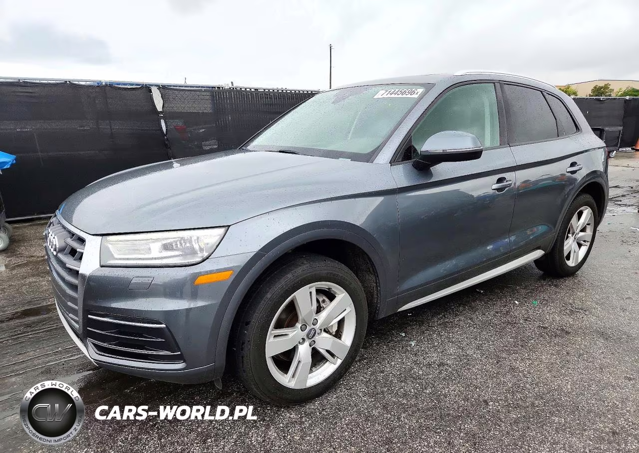 2018 Audi Q5 Premium VIN:WA1ANAFY9J2013788 - 1