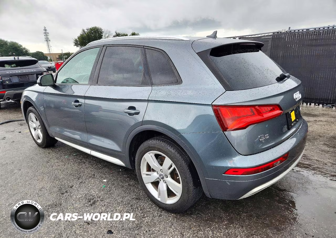 2018 Audi Q5 Premium VIN:WA1ANAFY9J2013788 - 2