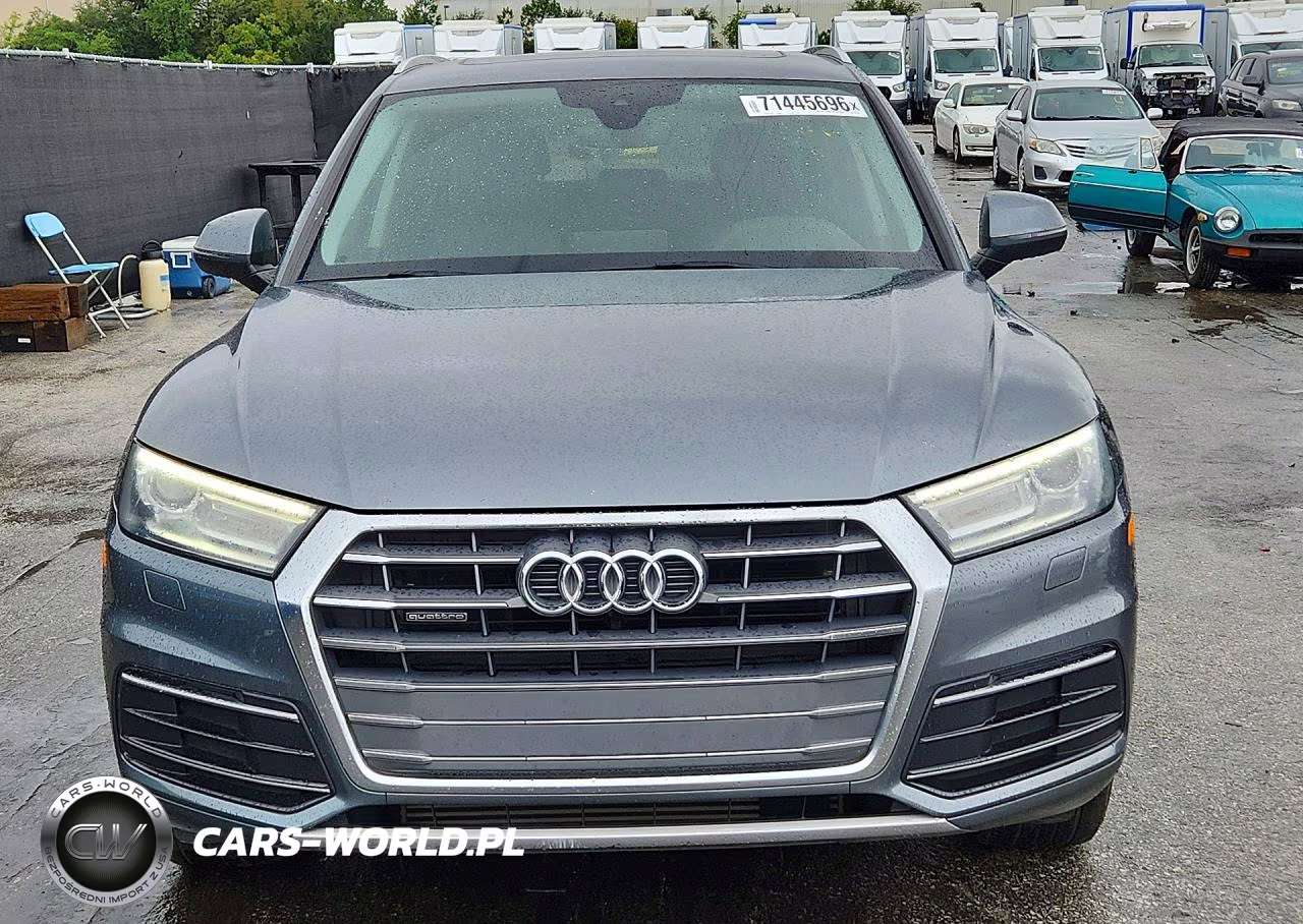2018 Audi Q5 Premium VIN:WA1ANAFY9J2013788 - 5