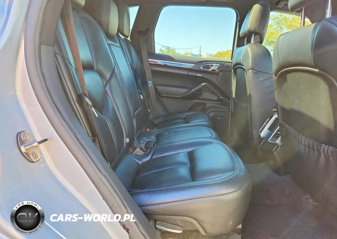 2018 Porsche Cayenne VIN:WP1AA2A25JKA06295 - 11