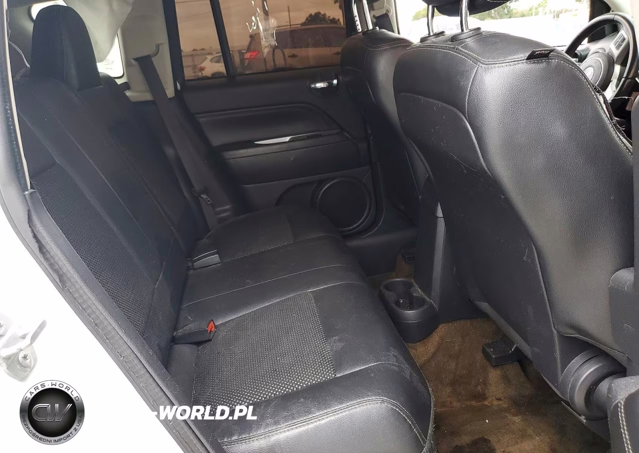 2017 Jeep Compass Latitude VIN:1C4NJCEA5HD115753 - 11