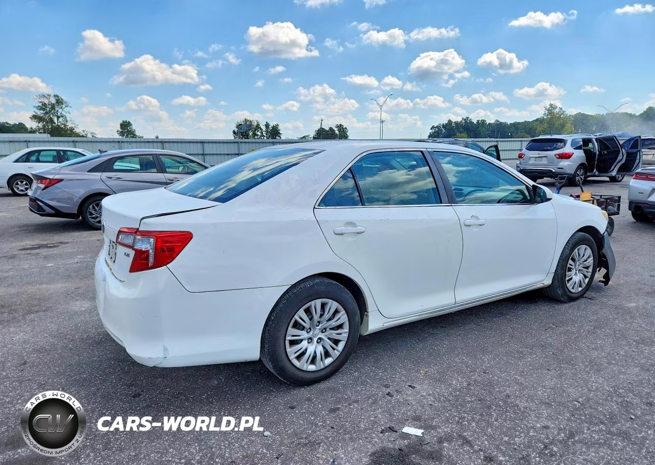 2013 Toyota Camry Le VIN:4T1BF1FK1DU654005 - 3