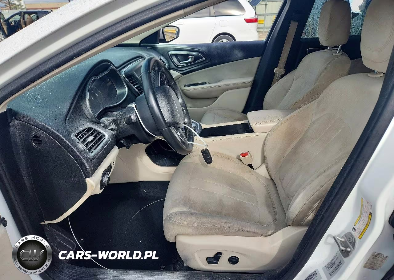 2015 Chrysler 200 Limited VIN:1C3CCCAB4FN633459 - 7