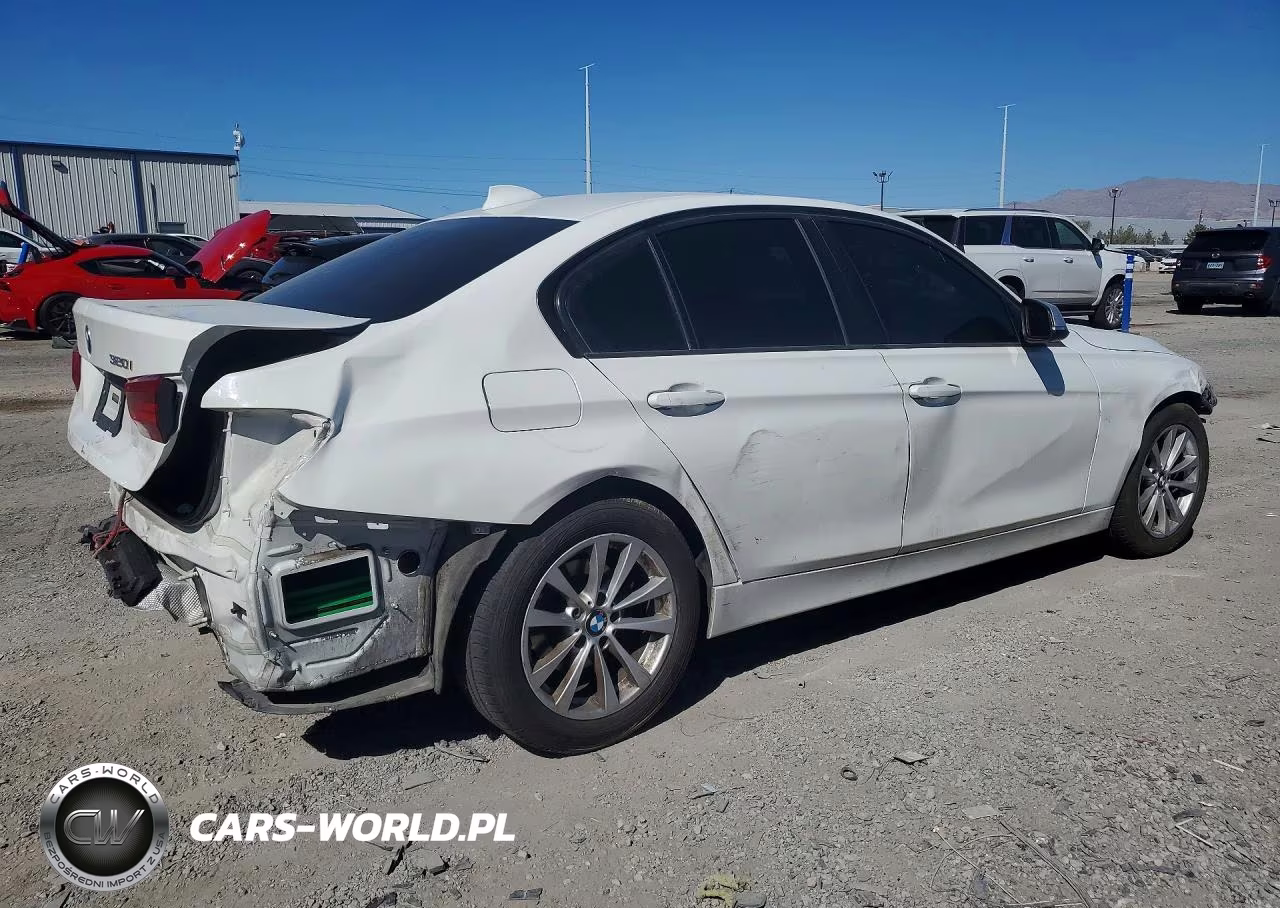 2018 BMW 320 I VIN:WBA8A9C50JAH12273 - 3