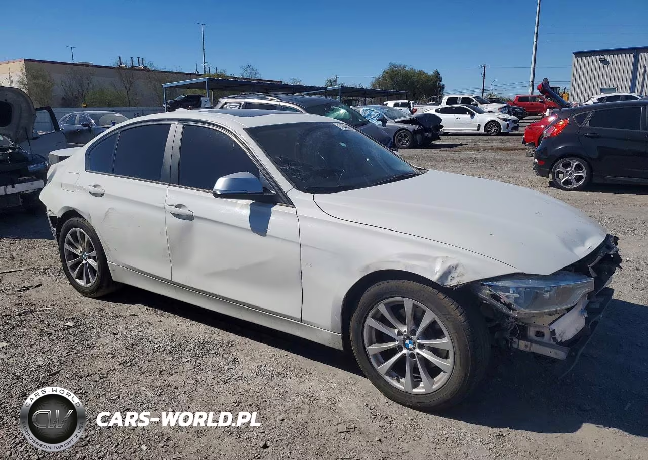 2018 BMW 320 I VIN:WBA8A9C50JAH12273 - 4