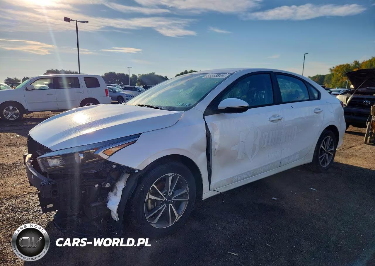 2022 Kia Forte Lxs