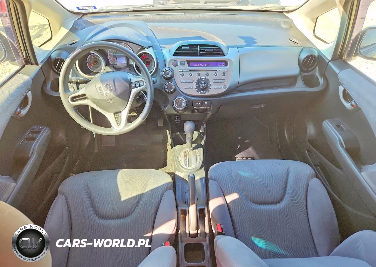 2012 Honda Fit VIN:JHMGE8H33CC002565 - 8