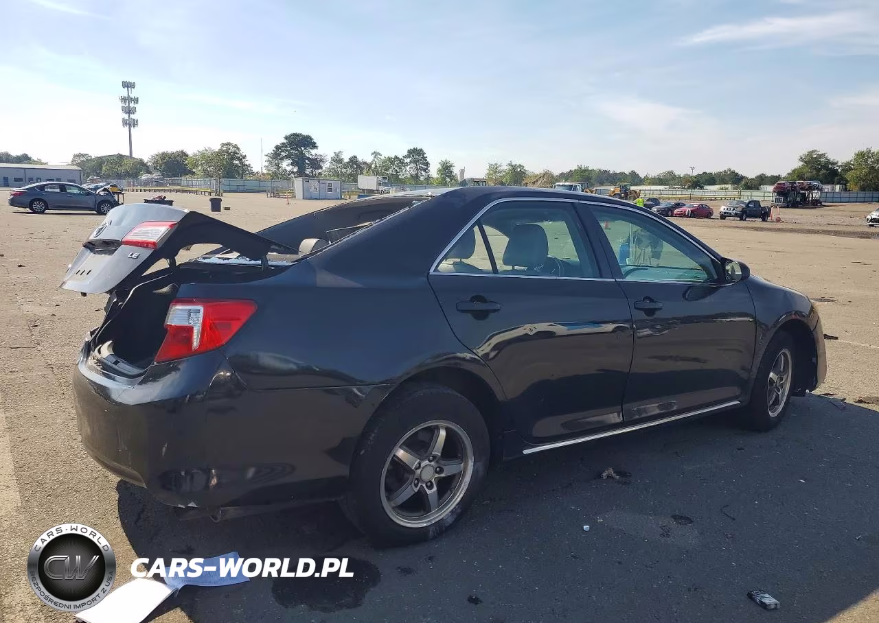 2012 Toyota Camry Le VIN:4T1BF1FKXCU020383 - 3
