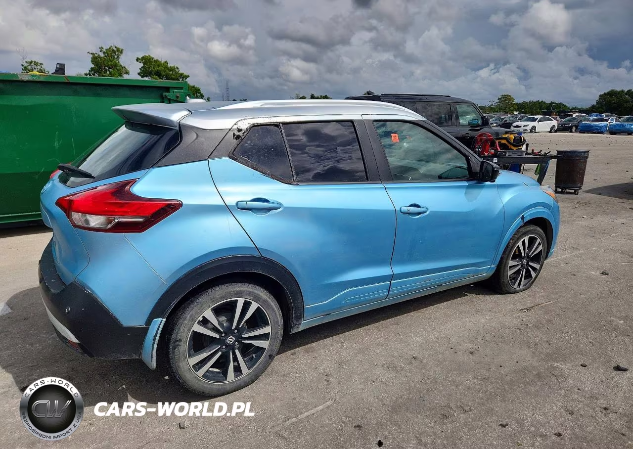 2020 Nissan Kicks Sr VIN:3N1CP5DV4LL566250 - 3