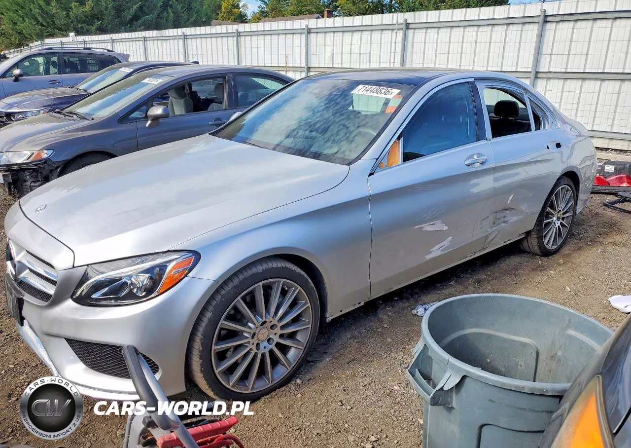 2015 Mercedes-Benz C 300 4Matic – zdjęcie 1 z 13