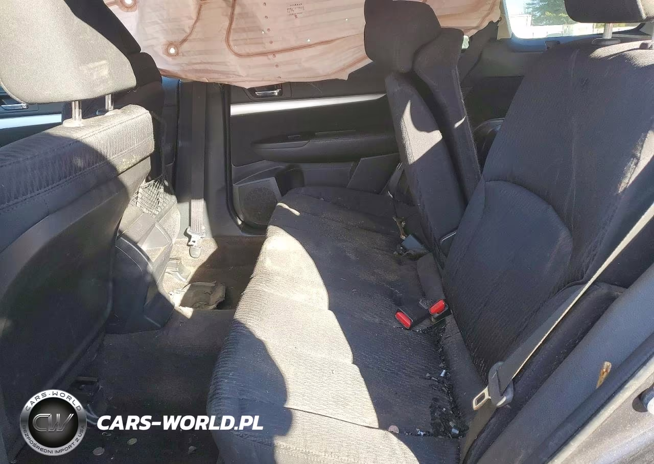 2011 Subaru Outback 2.5I Premium VIN:4S4BRBCC2B3428102 - 10