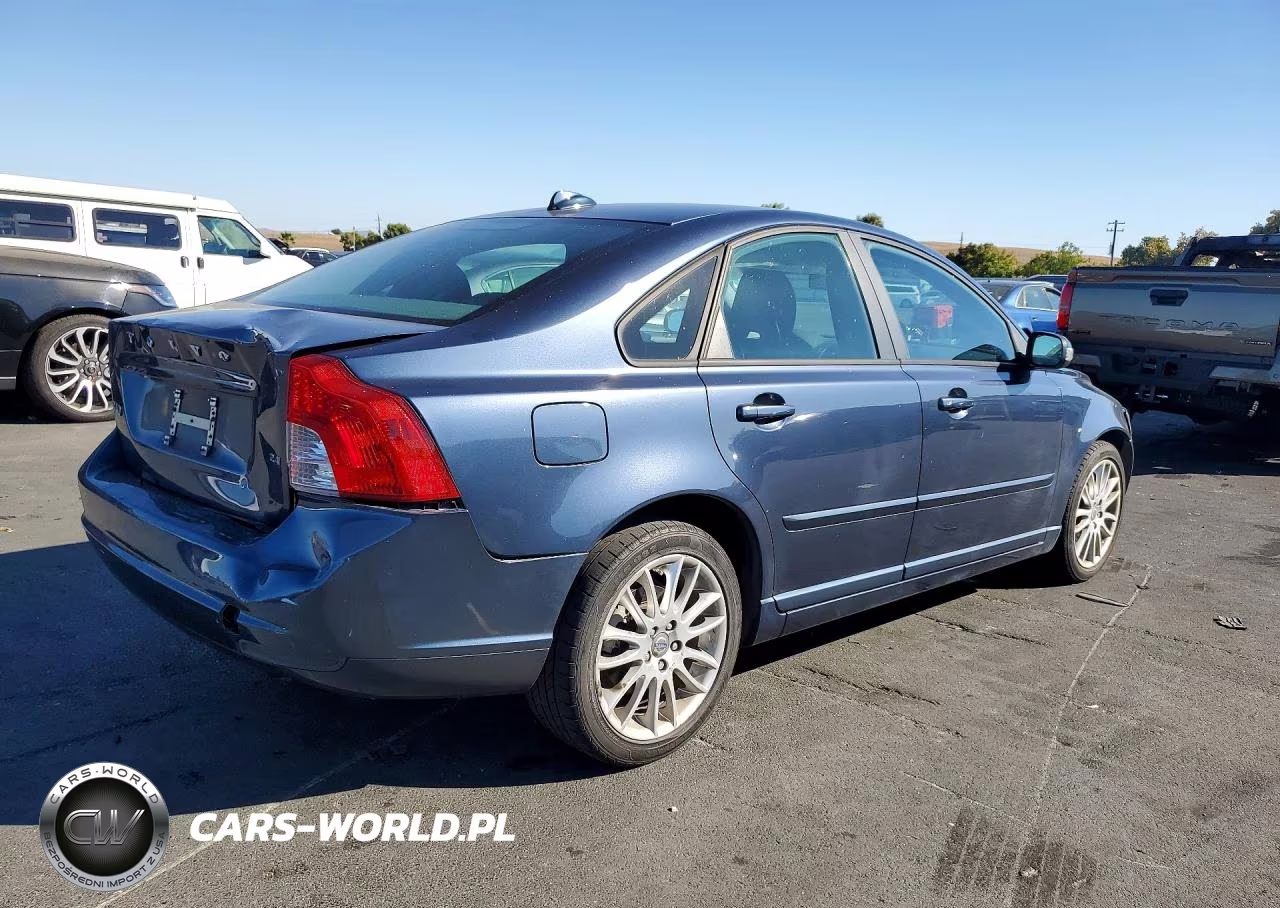 2010 Volvo S40 2.4I VIN:YV1390MS0A2507057 - 3