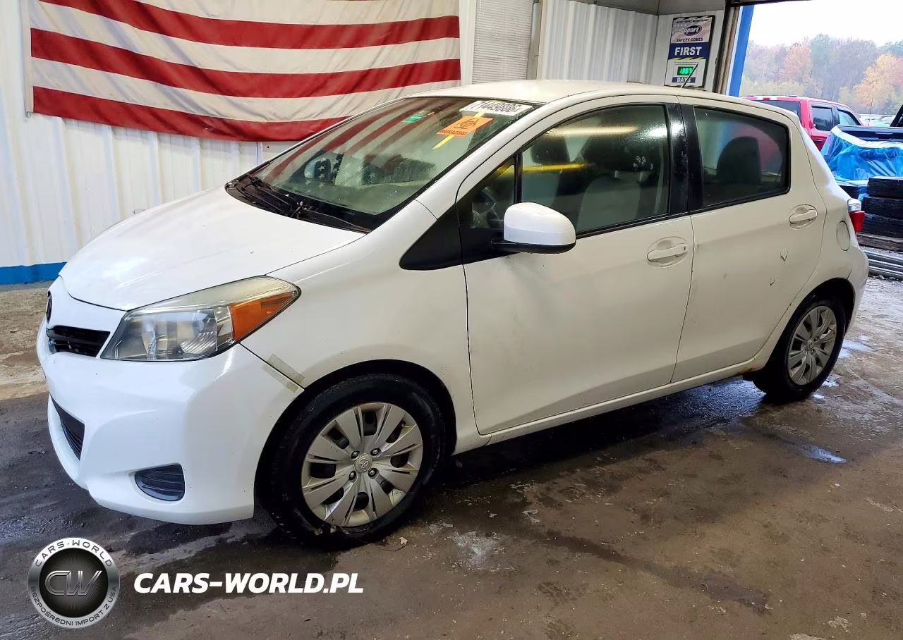 2013 Toyota Yaris 5-Door Le VIN:JTDKTUD31DD550091 - 1