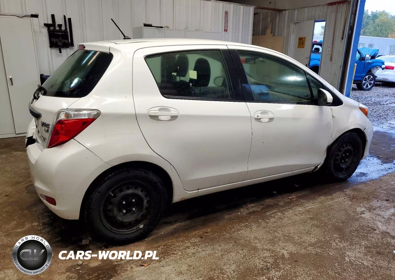 2013 Toyota Yaris 5-Door Le VIN:JTDKTUD31DD550091 - 3