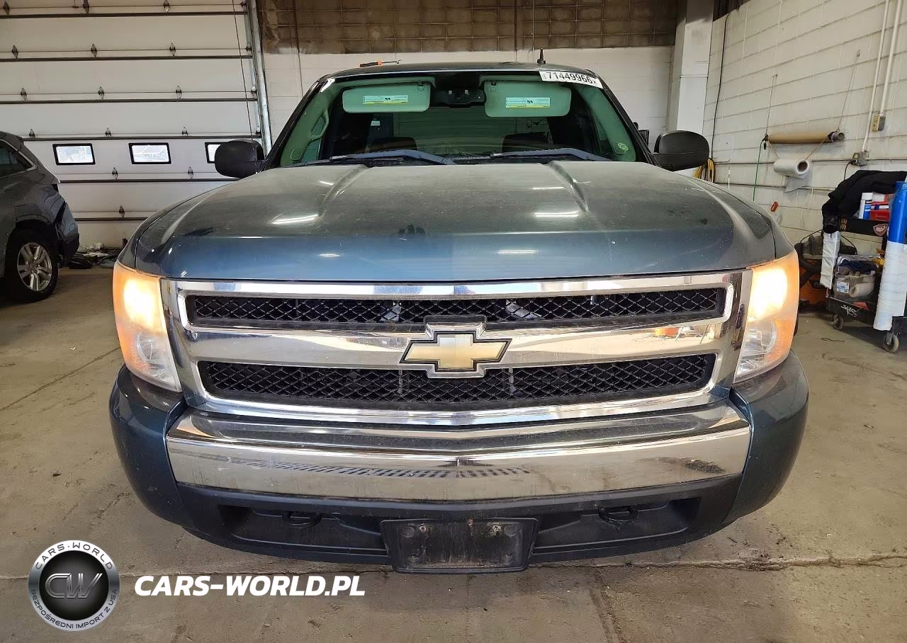 2008 Chevrolet Silverado C1500 VIN:2GCEC19C081260348 - 5