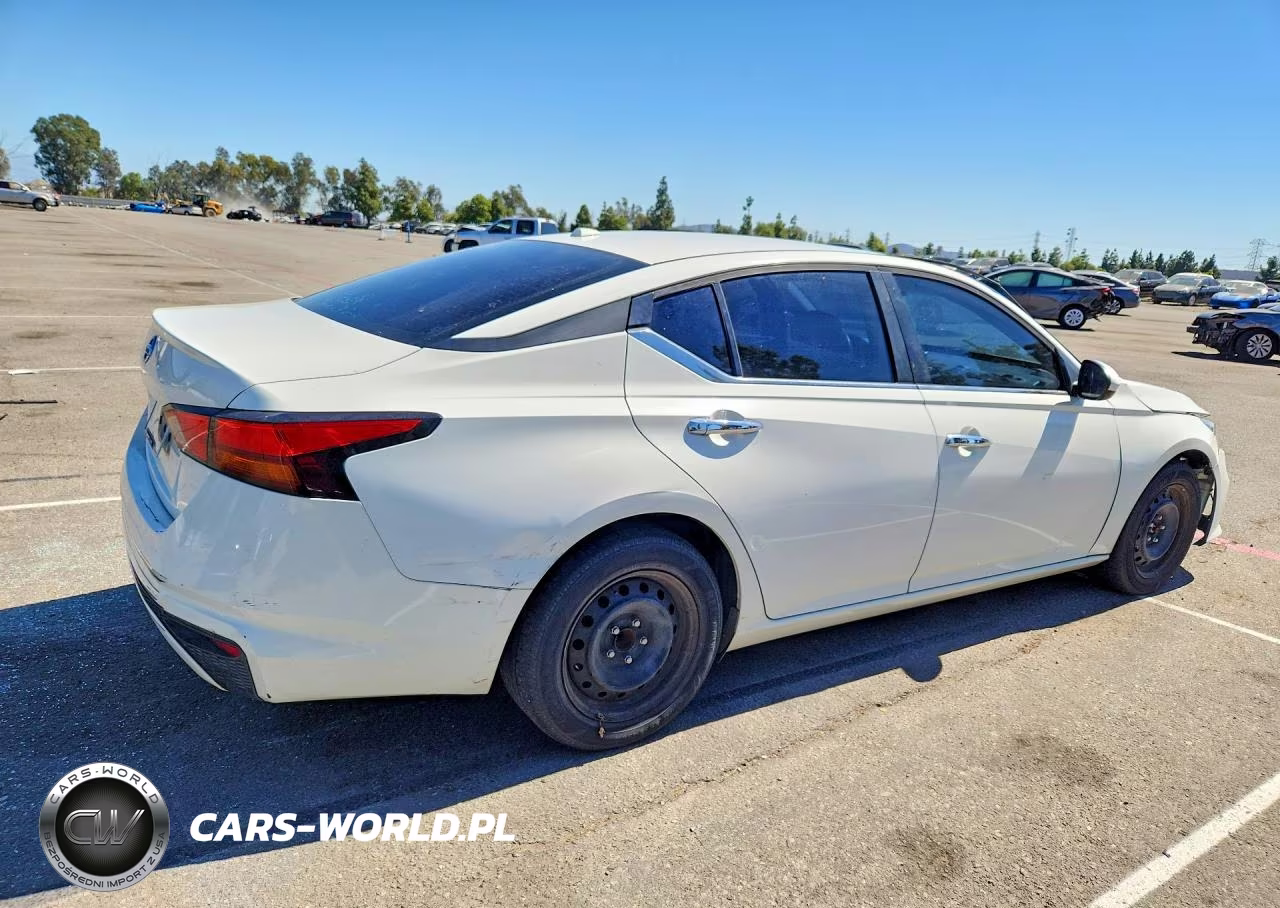 2019 Nissan Altima S VIN:1N4BL4BV3KC127879 - 3