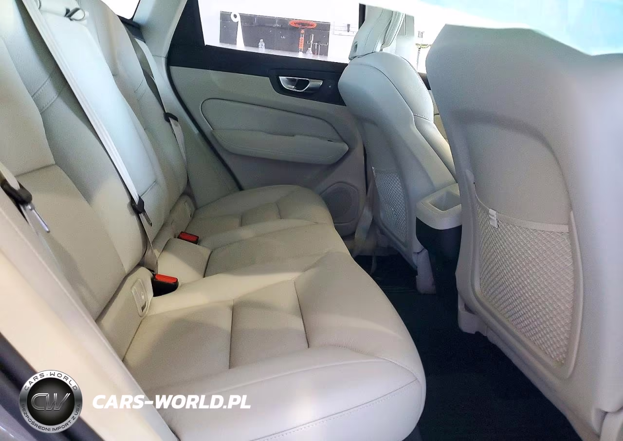 2025 Volvo Xc60 Plus VIN:YV4M12RC4S1113371 - 11