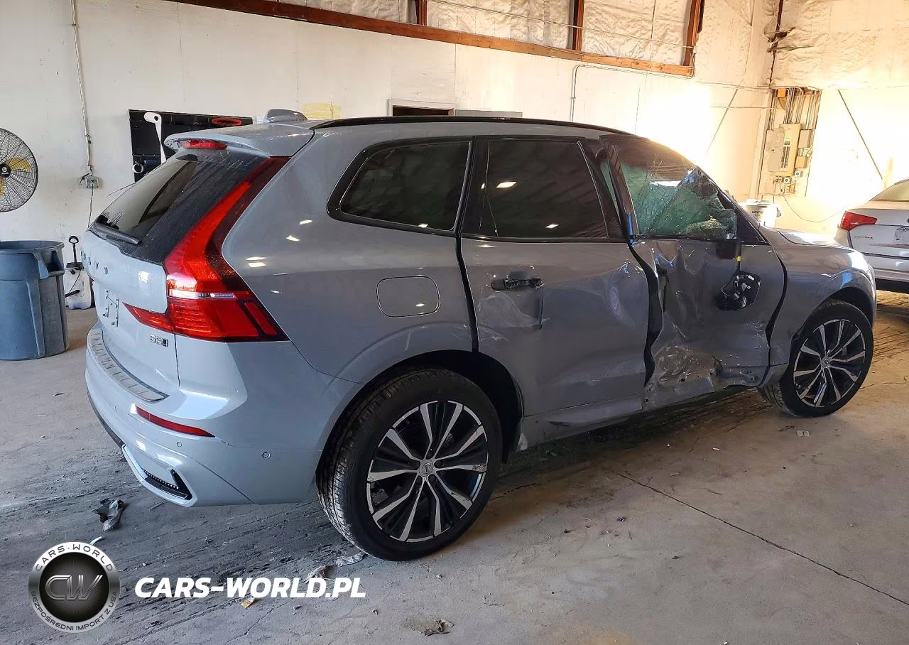 2025 Volvo Xc60 Plus VIN:YV4M12RC4S1113371 - 3