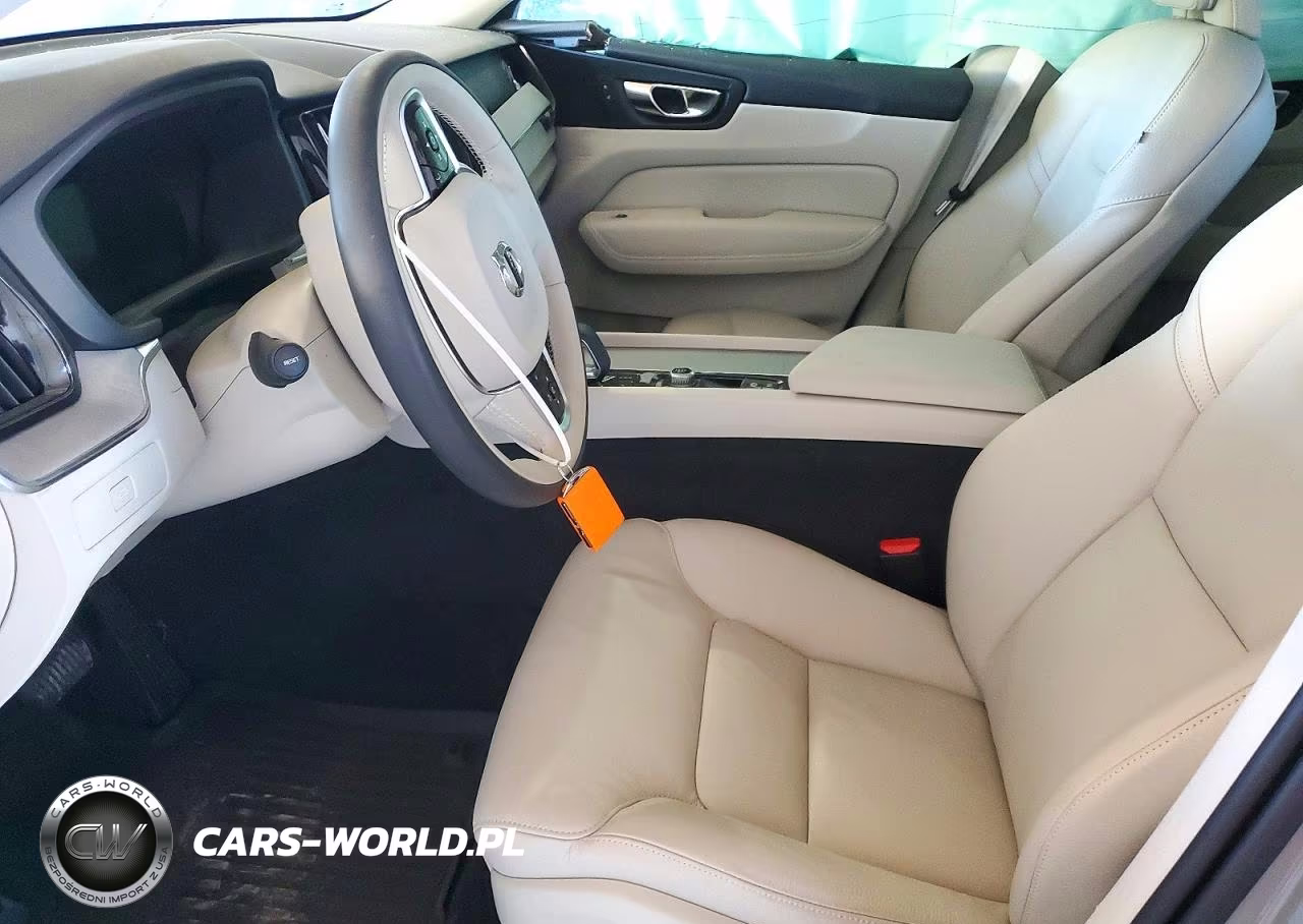 2025 Volvo Xc60 Plus VIN:YV4M12RC4S1113371 - 7
