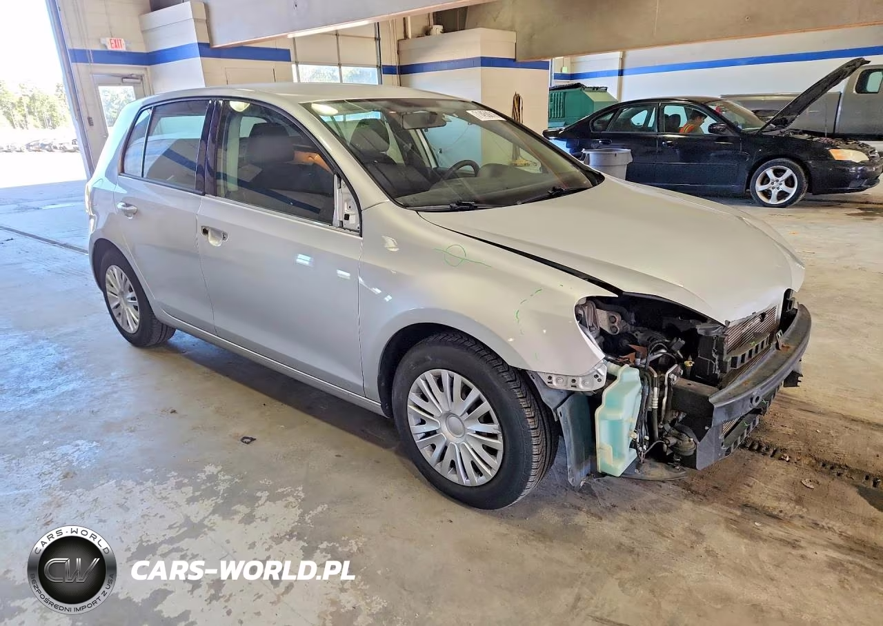 2013 Volkswagen Golf VIN:WVWDB7AJ3DW130241 - 4
