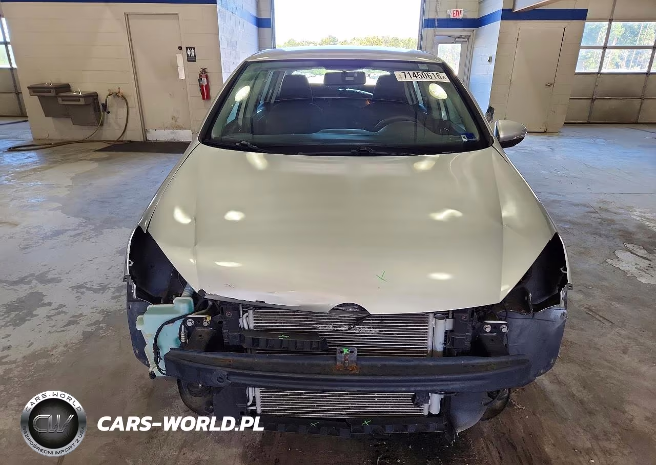 2013 Volkswagen Golf VIN:WVWDB7AJ3DW130241 - 5