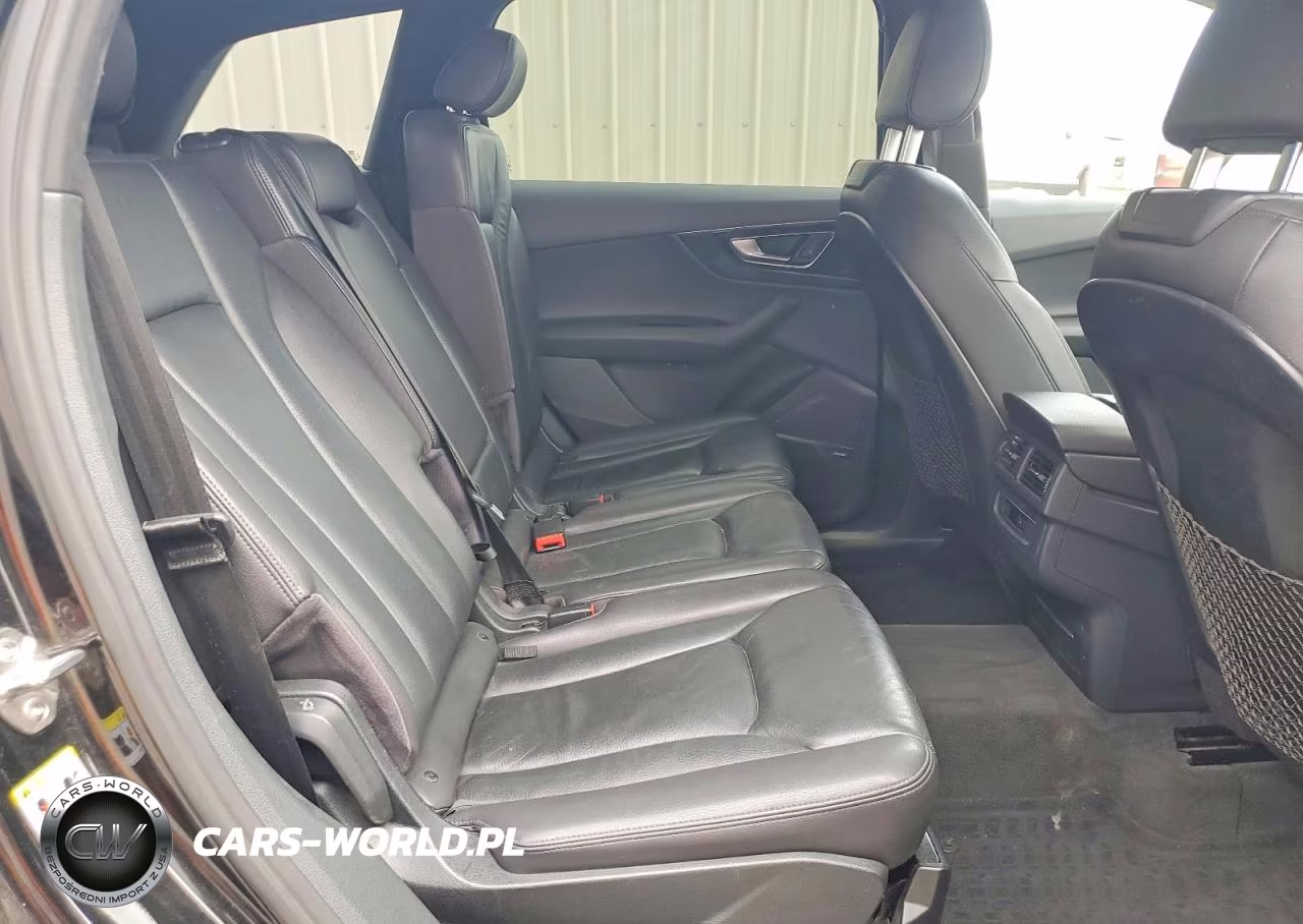 2017 Audi Q7 Premium Plus VIN:WA1LHAF71HD039193 - 11