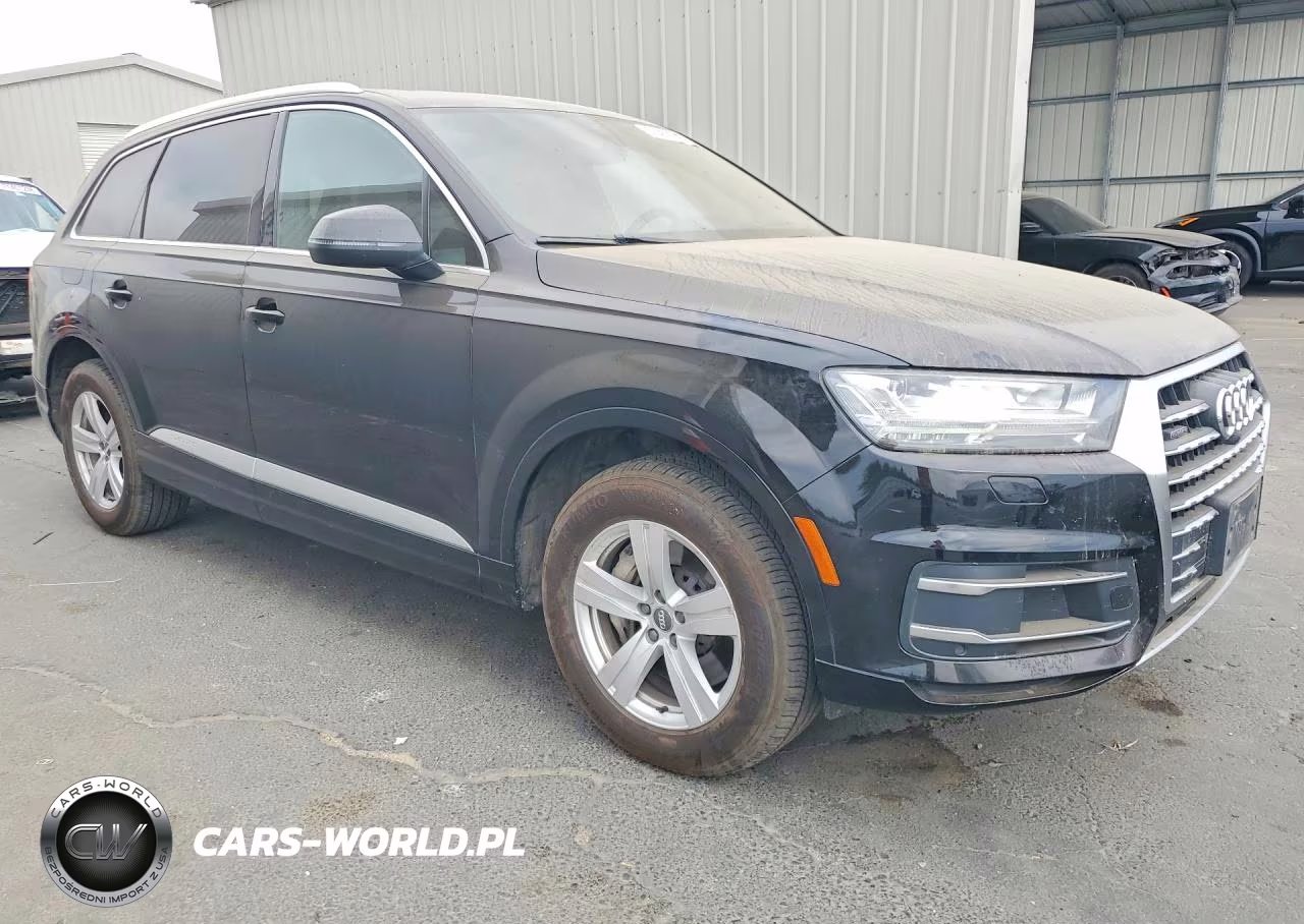 2017 Audi Q7 Premium Plus VIN:WA1LHAF71HD039193 - 4