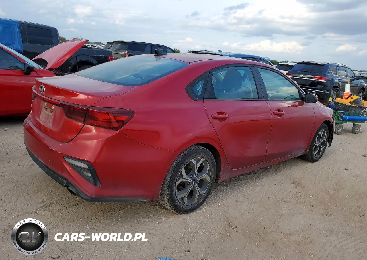 2021 Kia Forte Lxs VIN:3KPF24AD5ME319288 - 3
