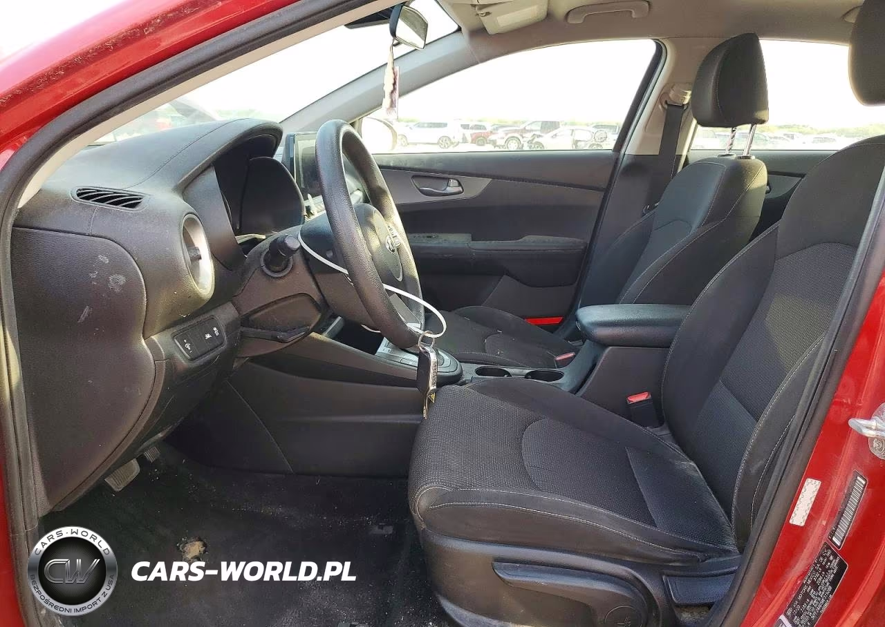 2021 Kia Forte Lxs VIN:3KPF24AD5ME319288 - 7