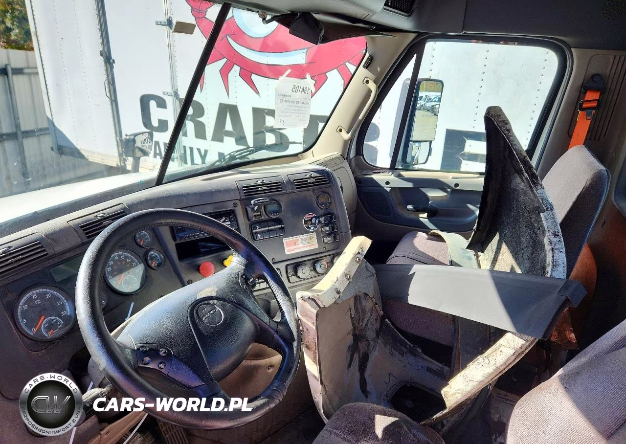 2018 Freightliner Cascadia 125 Semi Truck VIN:1FUJGEDR2JLJW9306 - 8