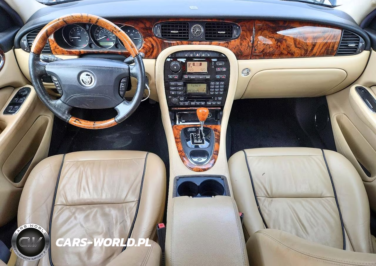 2008 Jaguar Xj8 VIN:SAJWA71BX8SH24458 - 8