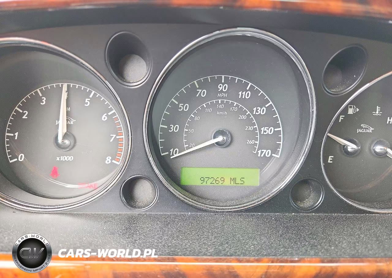 2008 Jaguar Xj8 VIN:SAJWA71BX8SH24458 - 9