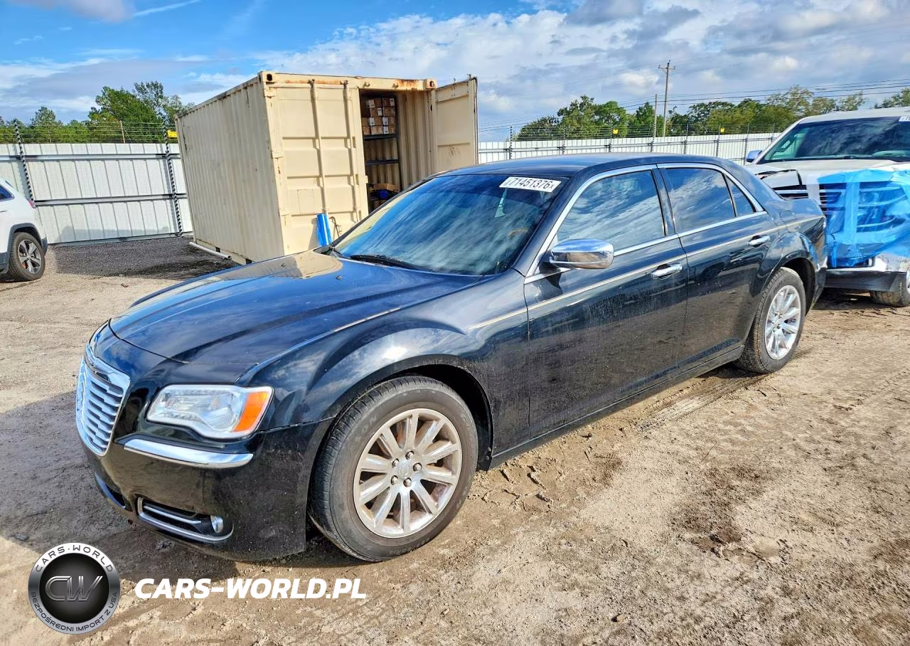 2013 Chrysler 300C VIN:2C3CCAET5DH585144 - 1
