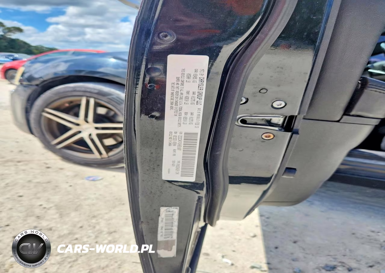 2013 Chrysler 300C VIN:2C3CCAKT4DH651607 - 12