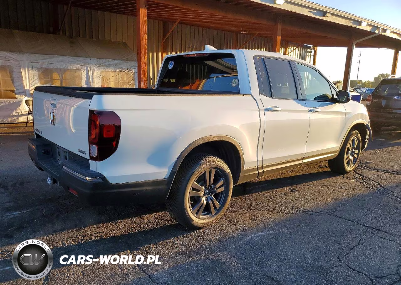 2019 Honda Ridgeline Sport VIN:5FPYK3F1XKB038734 - 3