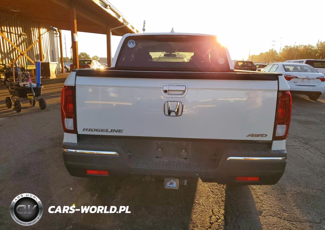 2019 Honda Ridgeline Sport VIN:5FPYK3F1XKB038734 - 6
