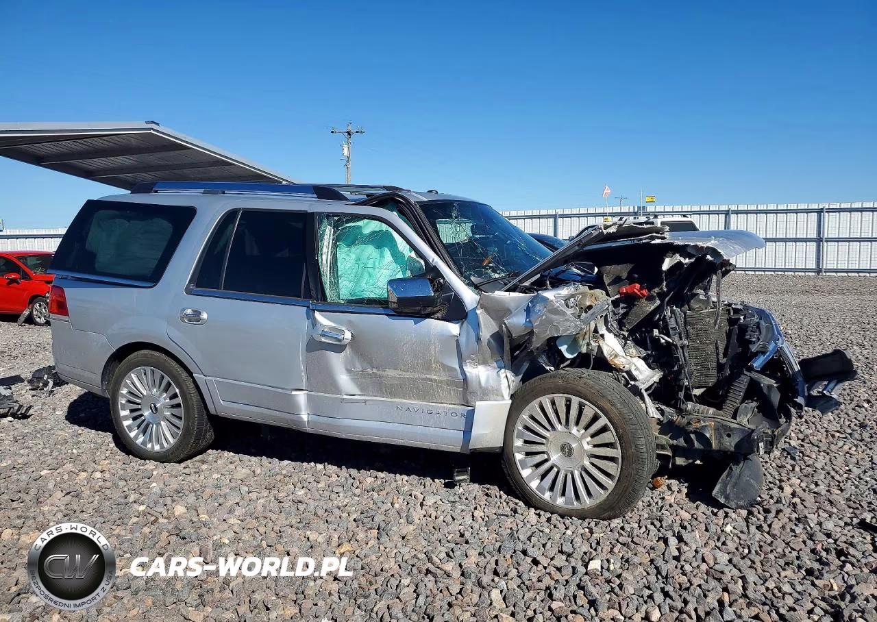 2015 Lincoln Navigator VIN:5LMJJ2JT1FEJ11294 - 4