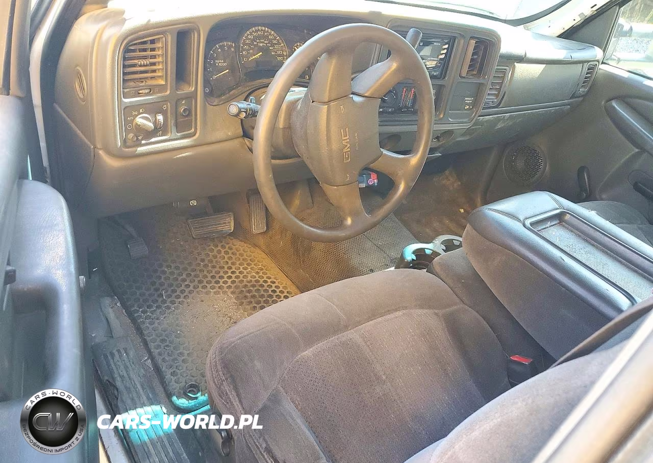 2005 GMC New Sierra C3500 VIN:1GDJC34U15E130918 - 8