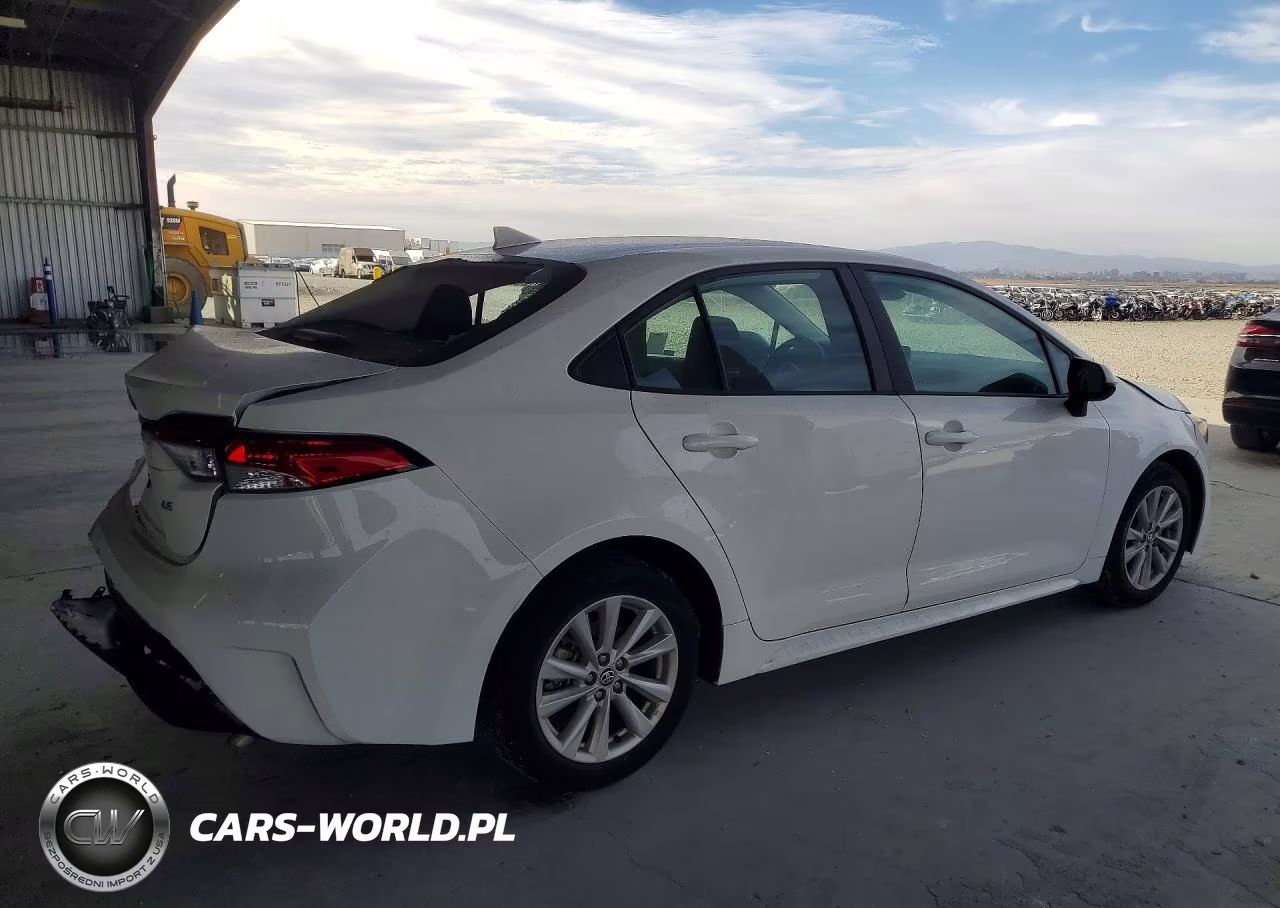 2024 Toyota Corolla VIN:5YFB4MDE1RP186600 - 3