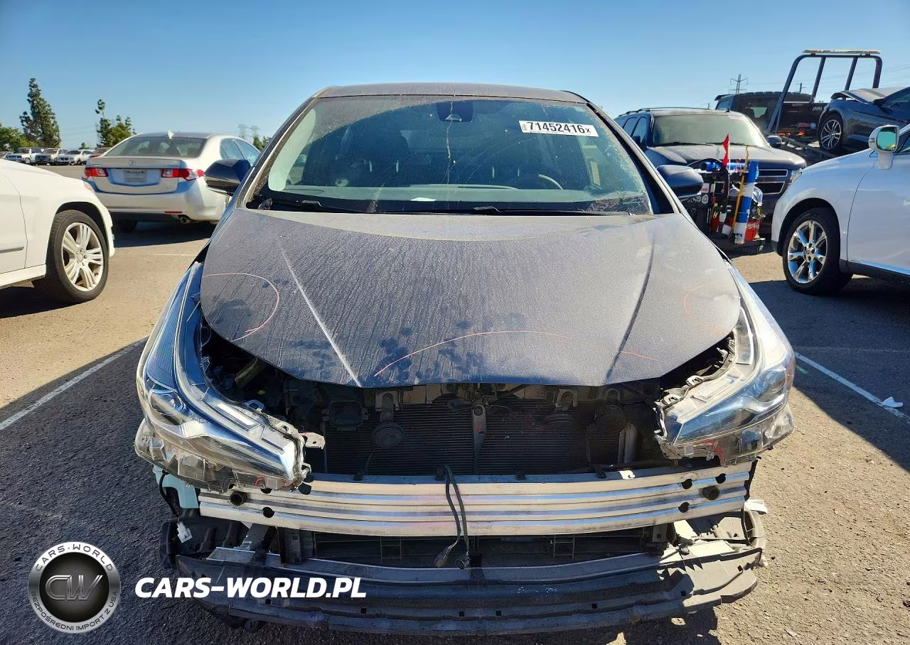 2019 Toyota Prius Le VIN:JTDKARFU6K3093080 - 5