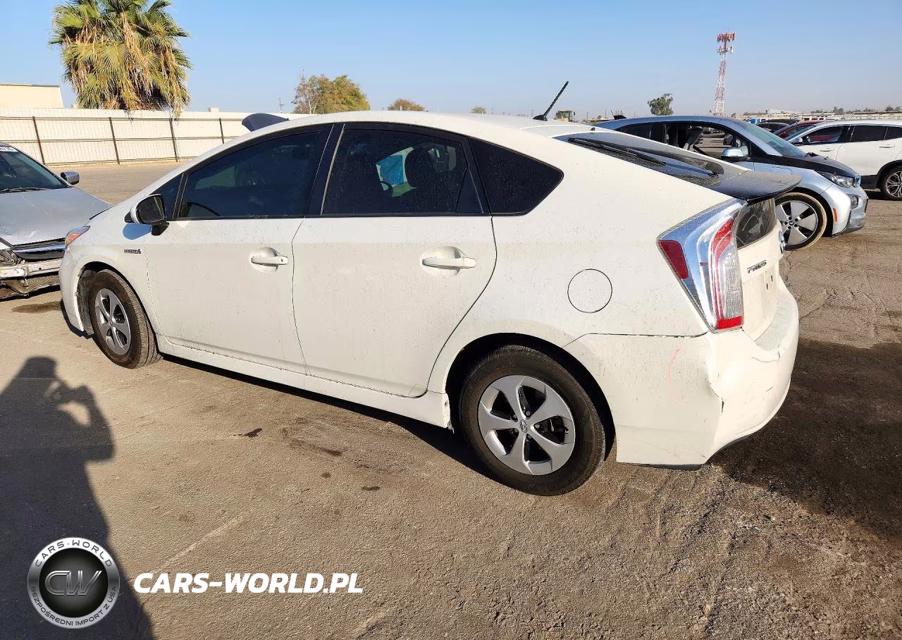 2015 Toyota Prius Two VIN:JTDKN3DU7F0472732 - 2