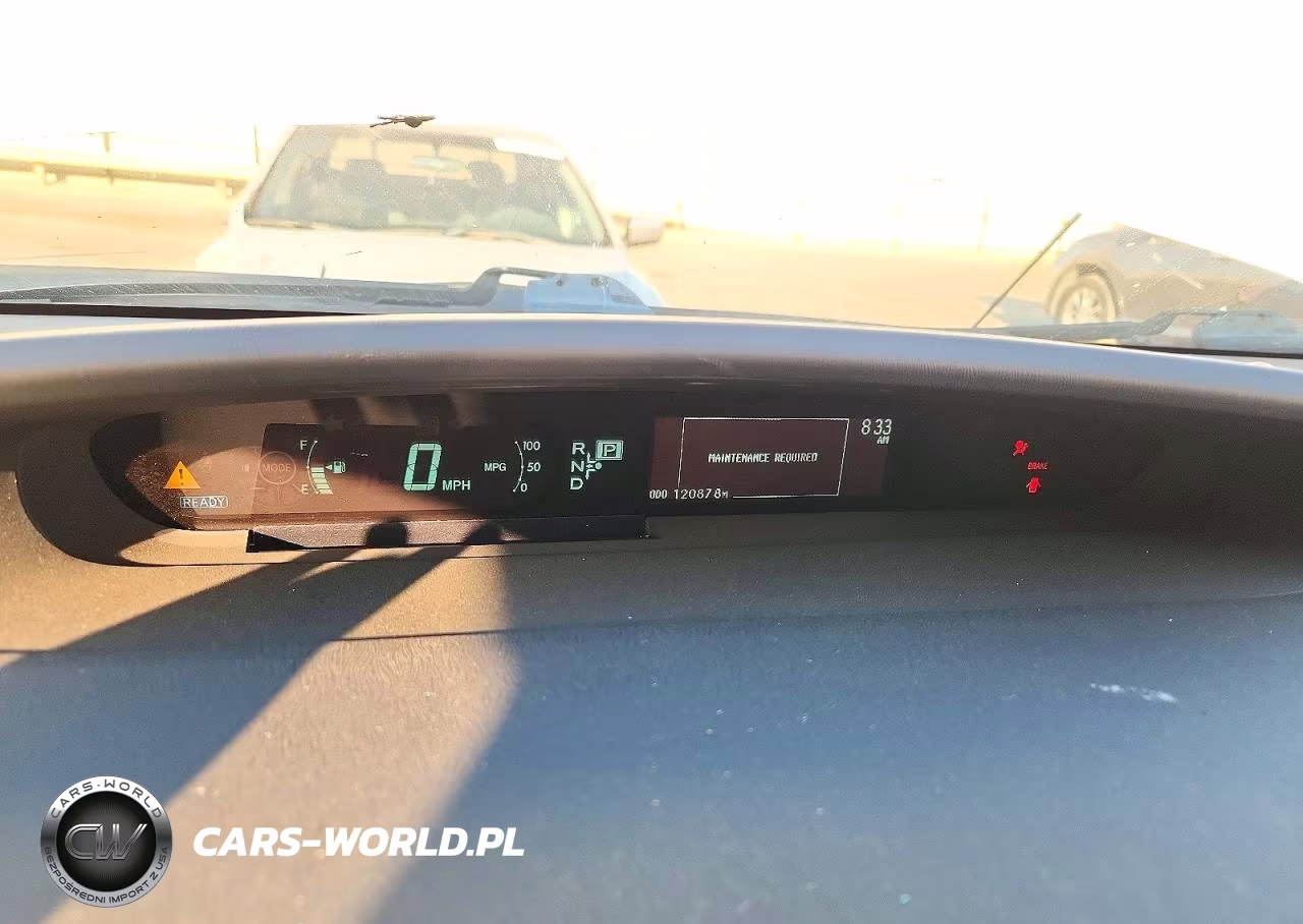 2015 Toyota Prius Two VIN:JTDKN3DU7F0472732 - 9
