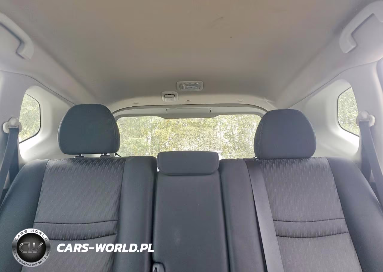 2017 Nissan Rogue S VIN:KNMAT2MT5HP549482 - 10