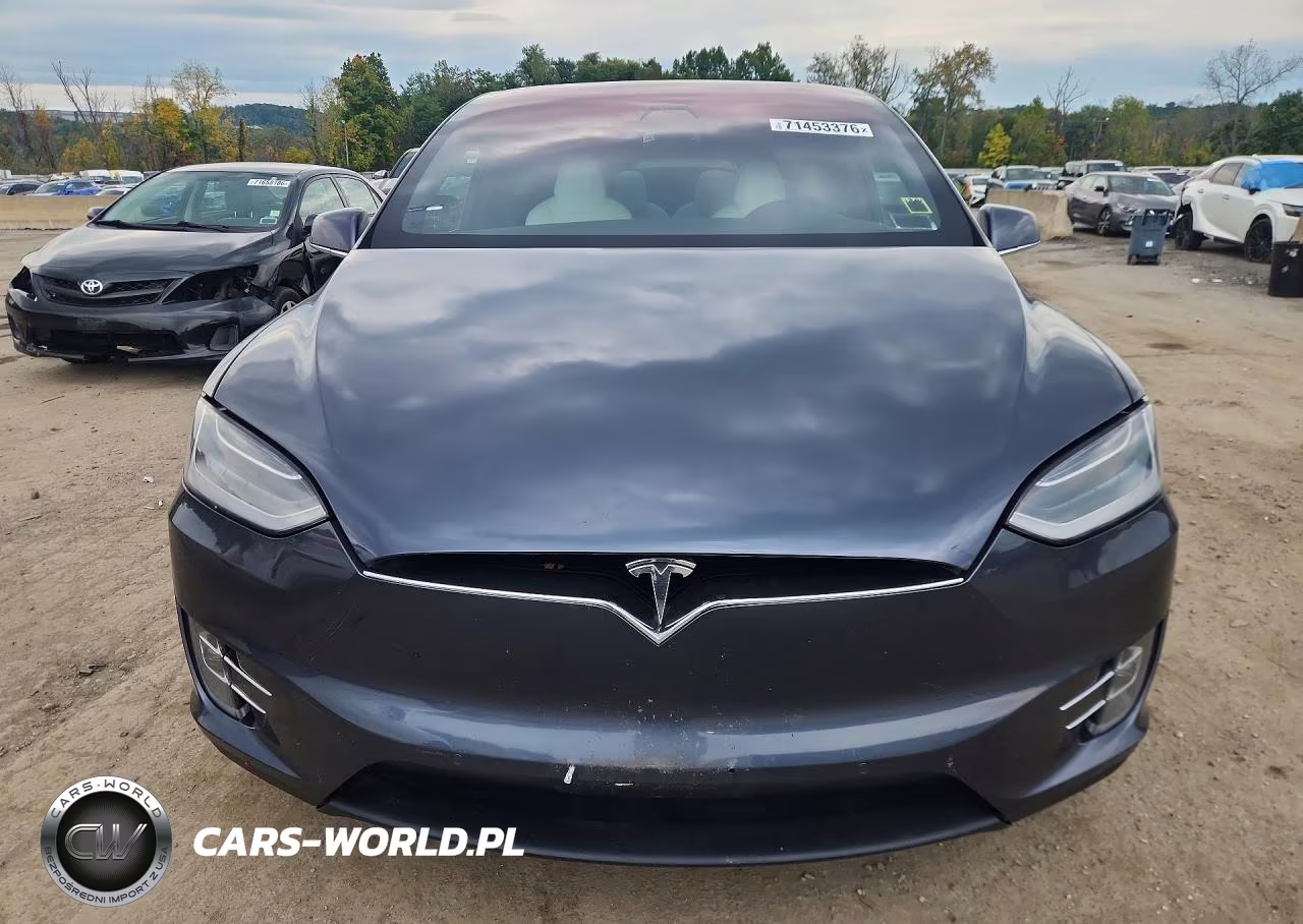 2018 Tesla Model X VIN:5YJXCBE29JF101634 - 5