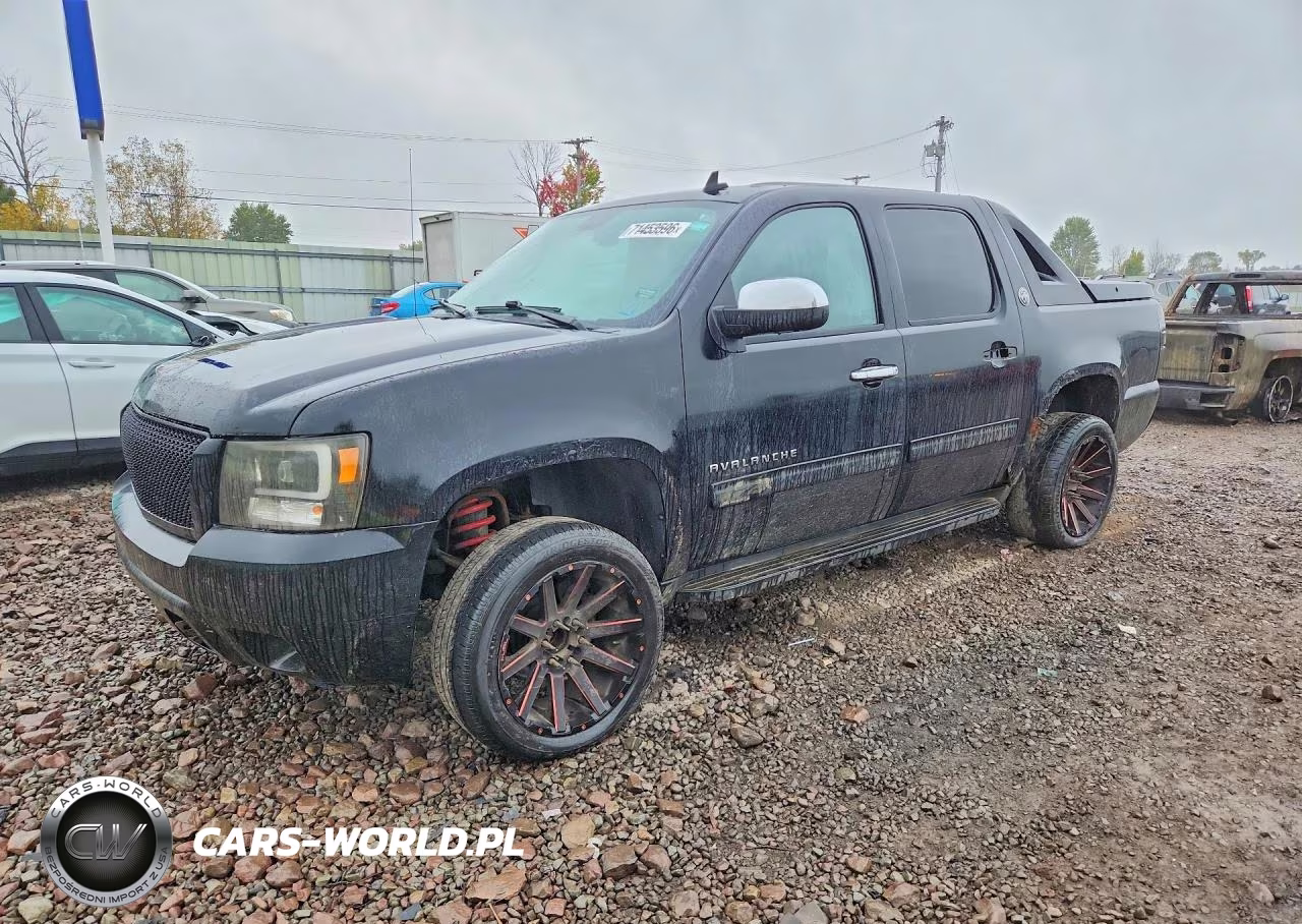 2013 Chevrolet Avalanche Ls