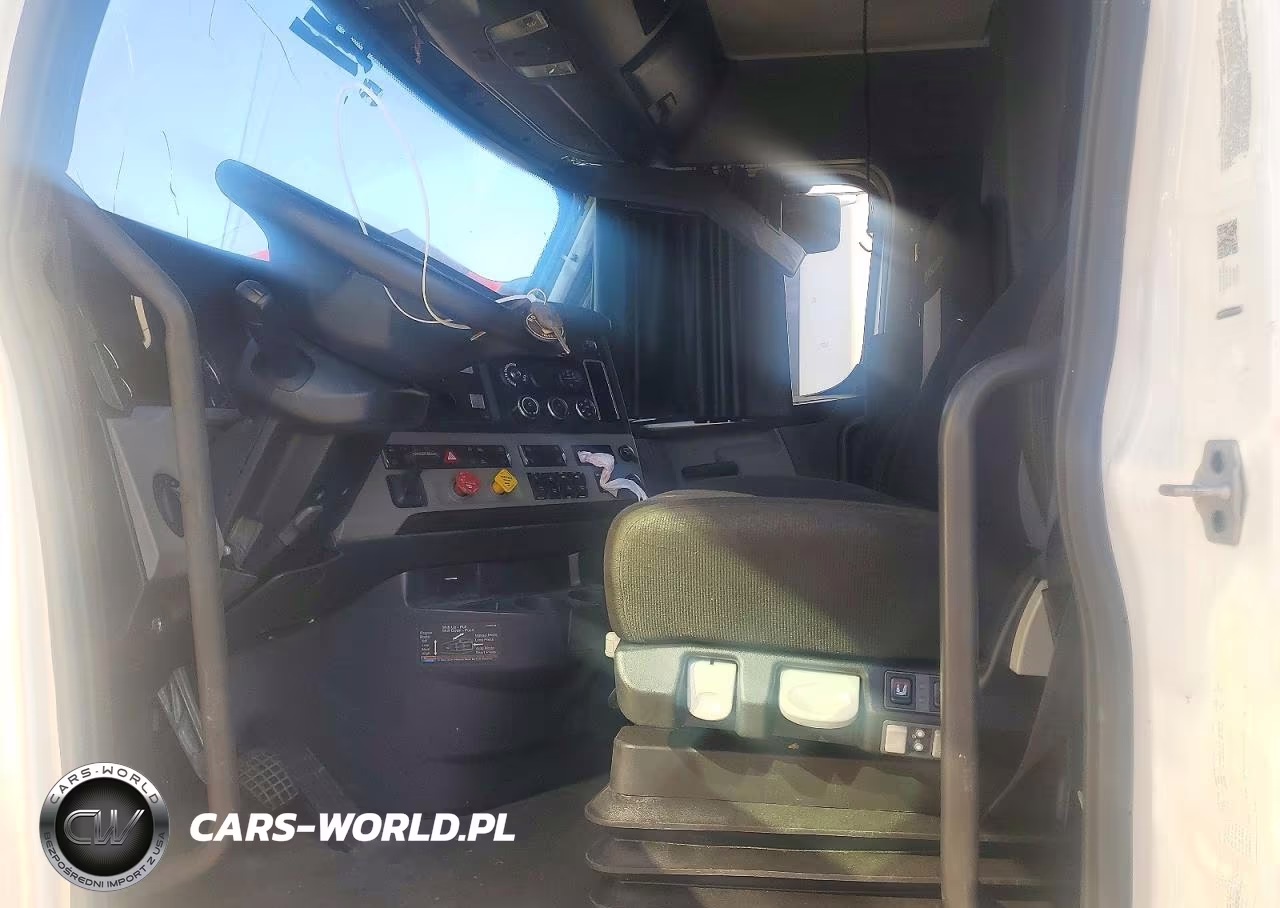 2020 Freightliner Cascadia 126 Semi Truck VIN:3AKJHHDR6LSLH2491 - 7