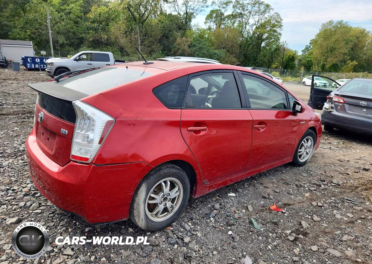 2011 Toyota Prius Two VIN:JTDKN3DU9B1475717 - 3