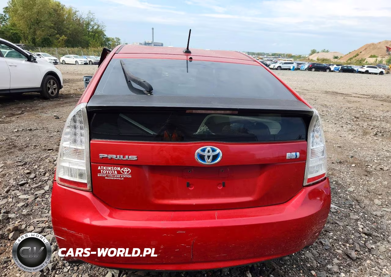2011 Toyota Prius Two VIN:JTDKN3DU9B1475717 - 6