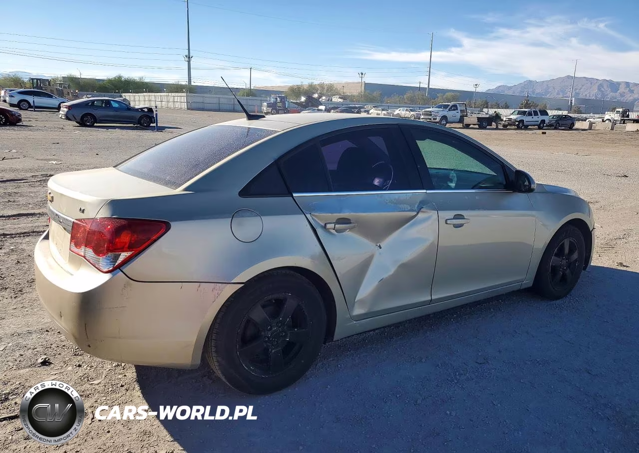 2013 Chevrolet Cruze Lt VIN:1G1PC5SBXD7269713 - 3